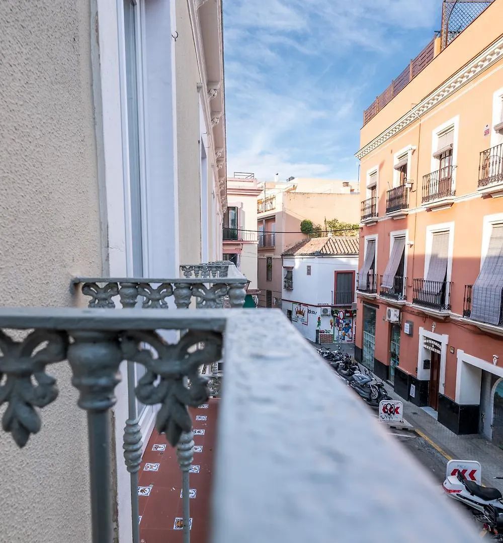 Guest house The Clover Seville