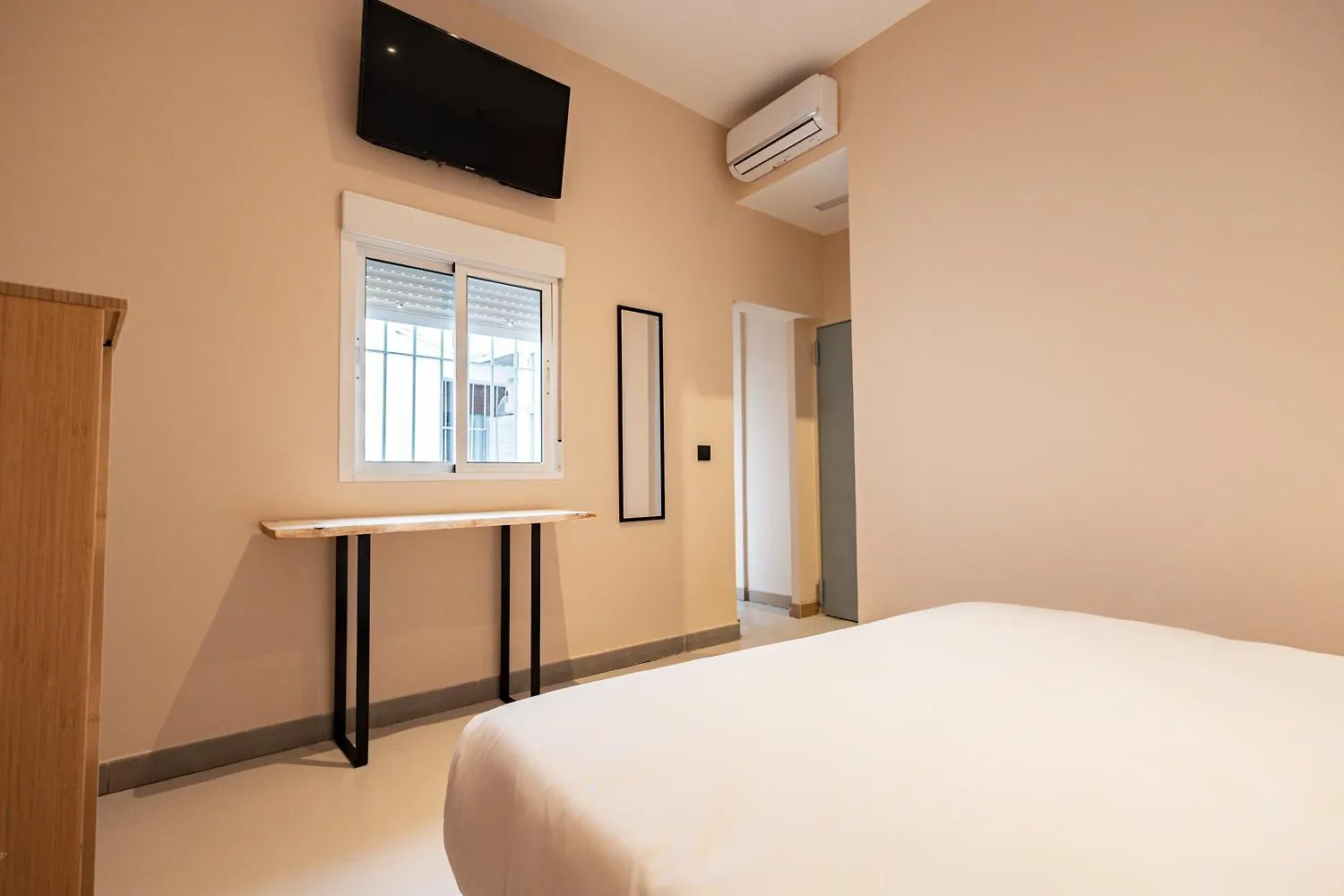 Guest house The Clover Seville Spain