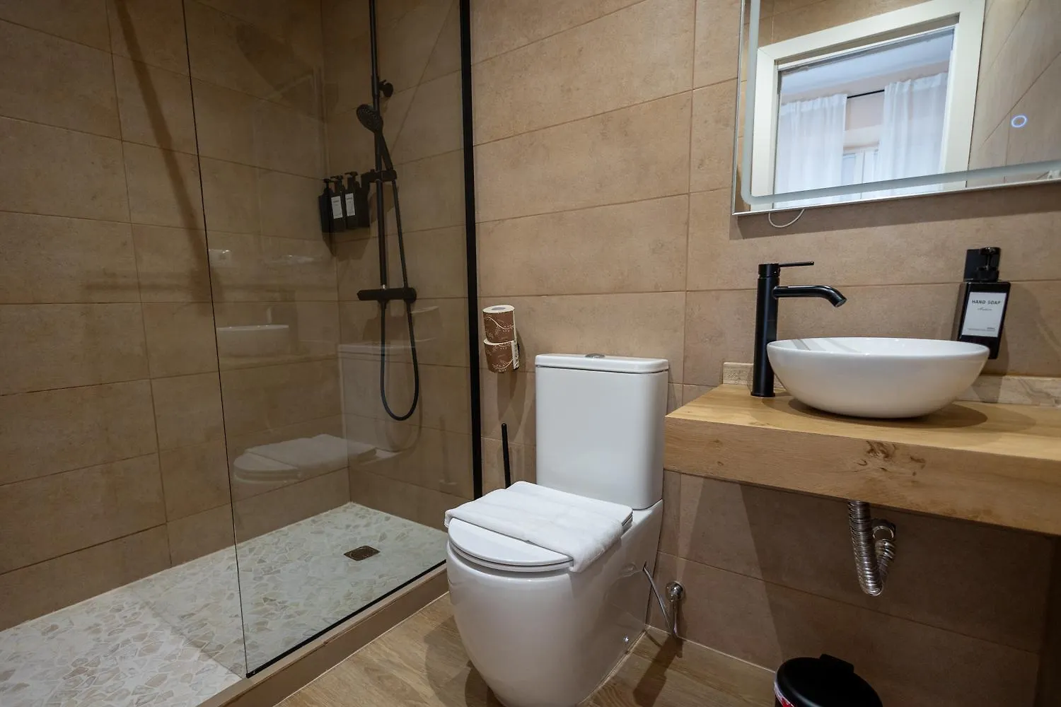 Guest house The Clover Seville Spain