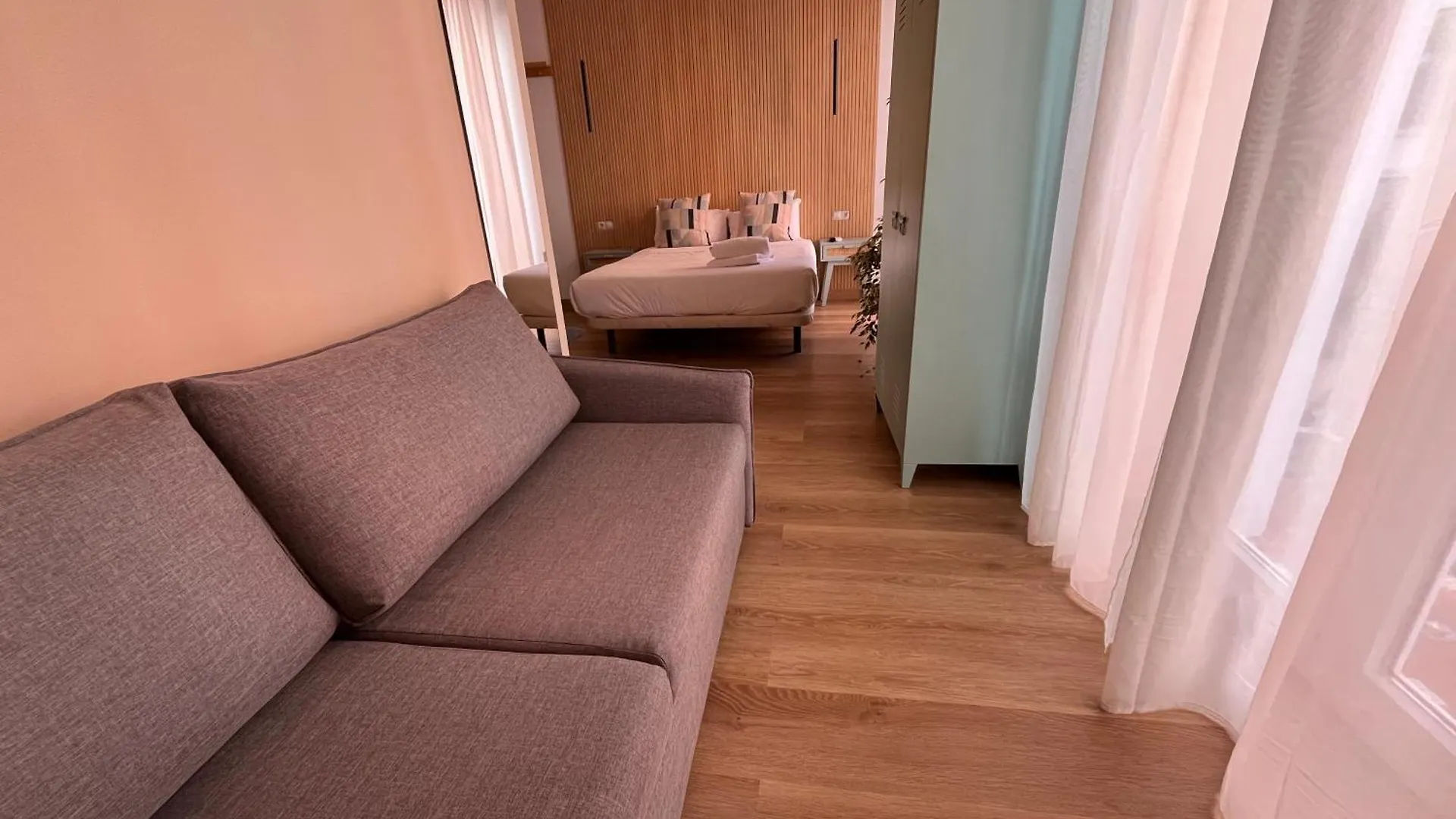 Guest house The Clover Seville Spain